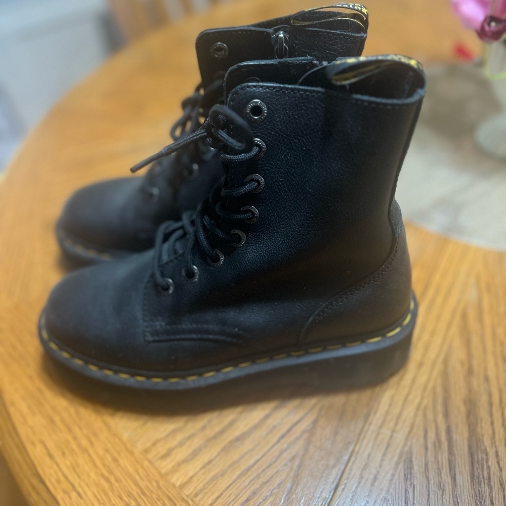 Jadon III Dr. Martens | Worn once - Picture 2 of 5